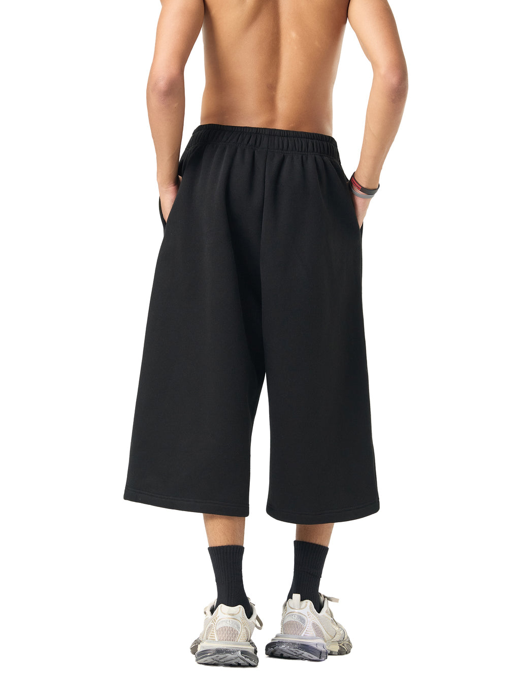 Relaxed Drawstring Three-Quarter Sweatpants