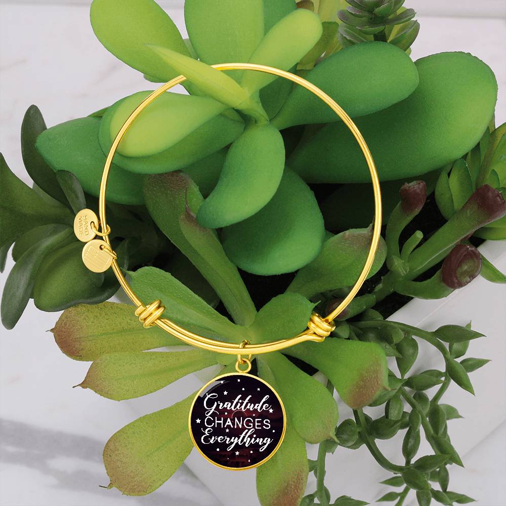 Gratitude Changes Everything Circle Bangle