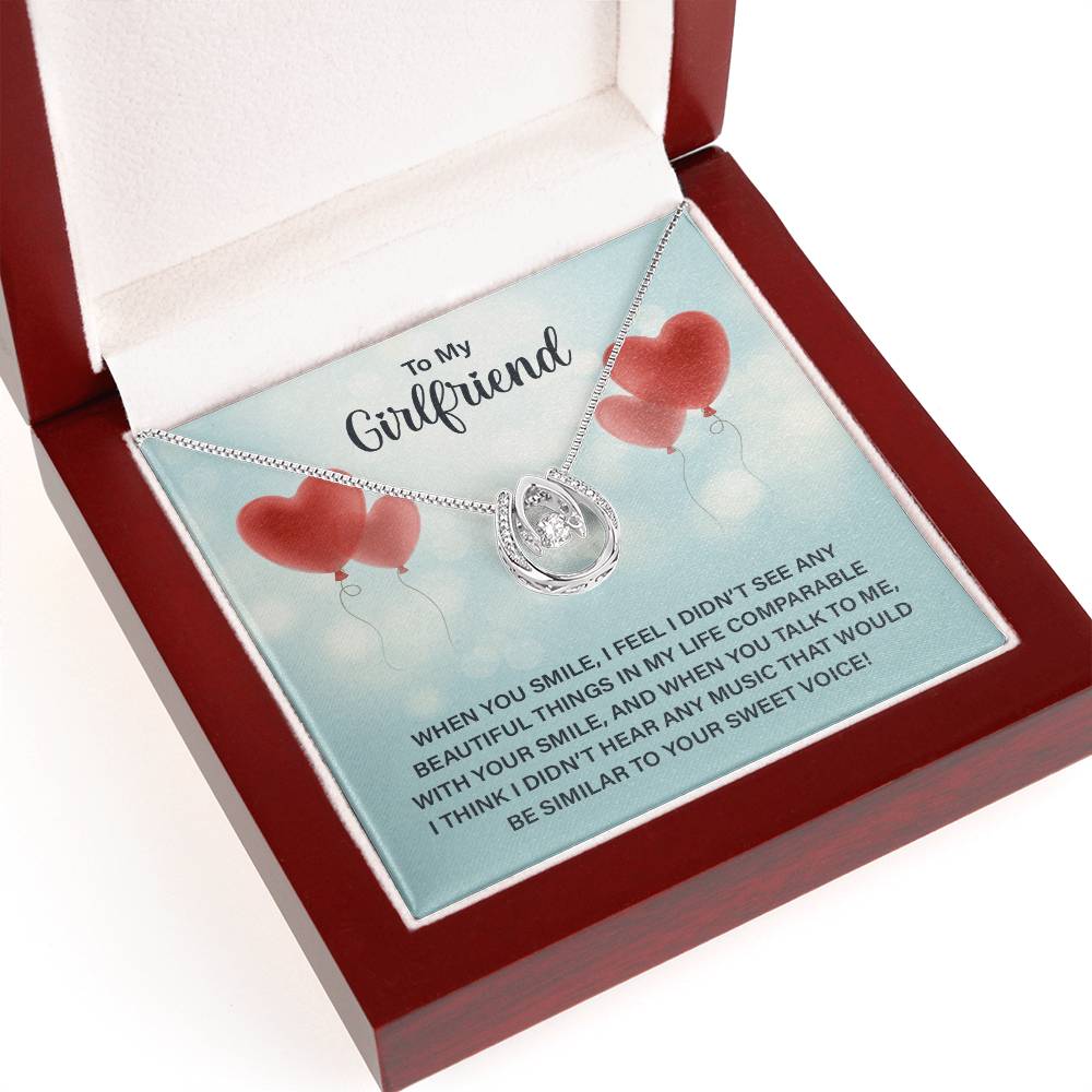 To My Girlfriend Sweet Smile Lucky In Love Necklace