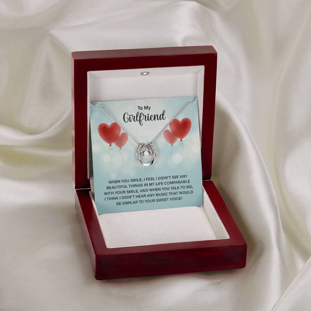To My Girlfriend Sweet Smile Lucky In Love Necklace