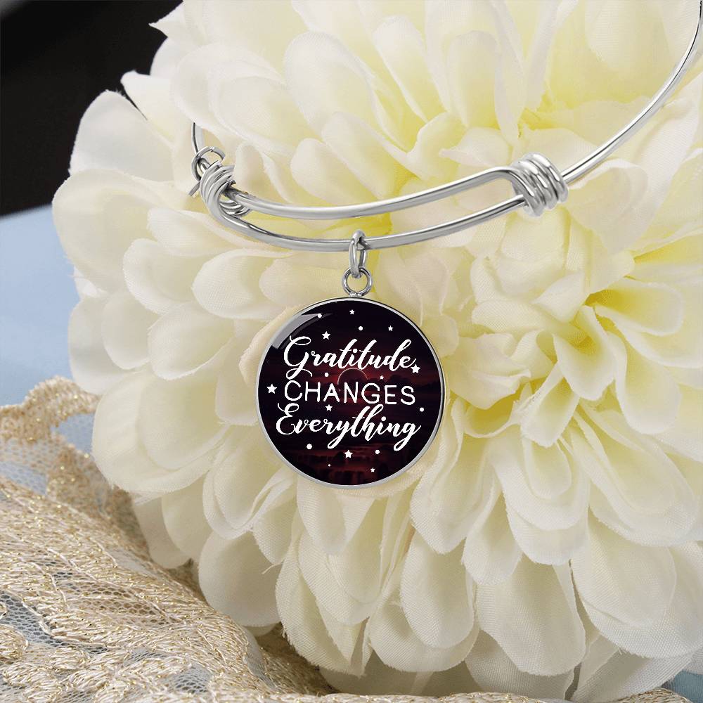 Gratitude Changes Everything Circle Bangle