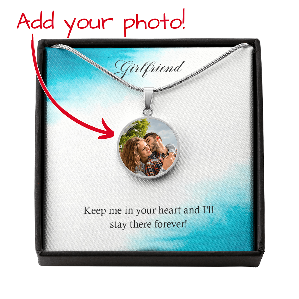 Girlfriend – Photo Circle Pendant Necklace