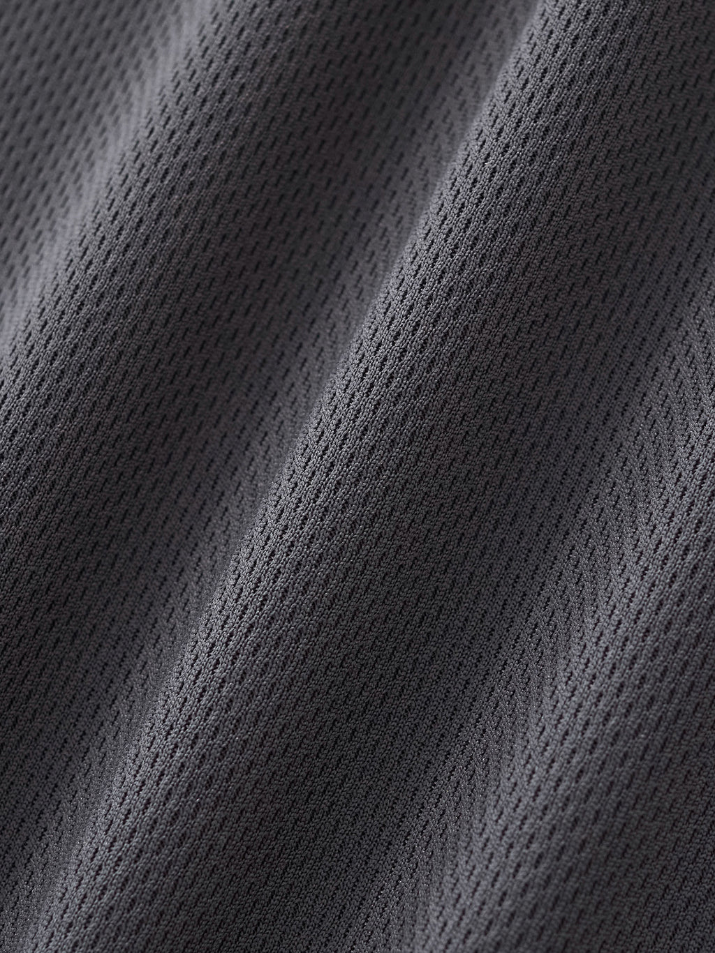 Contrast Piping Panel Raglan T-Shirt breathable fabric texture detail