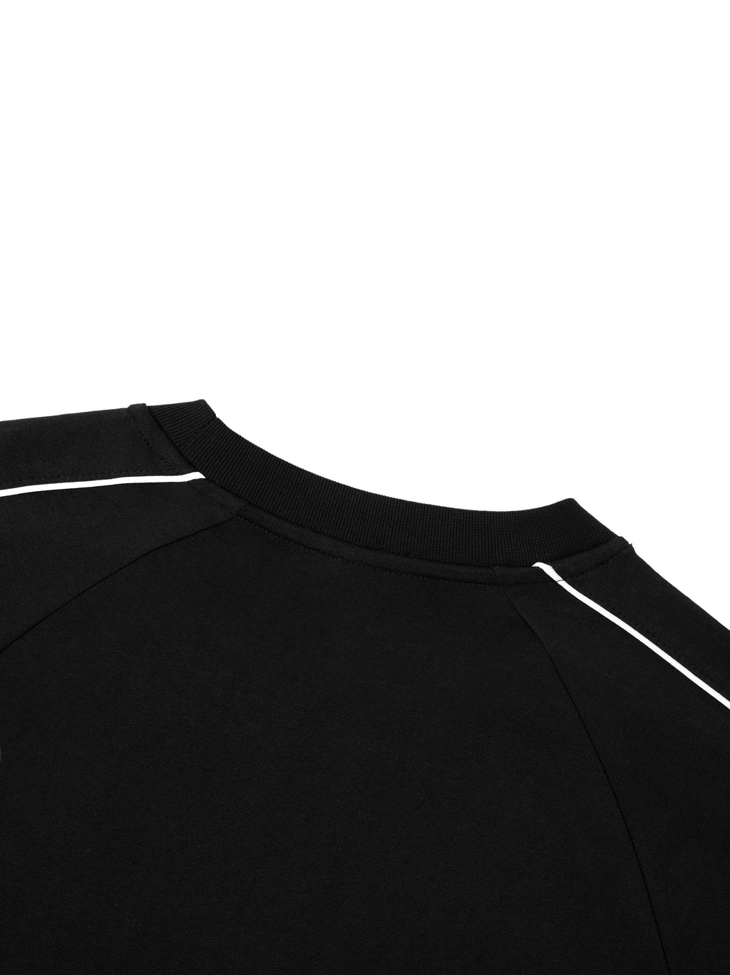 Unisex Contrast Stitch Raglan T-Shirt raglan shoulder stitching detail