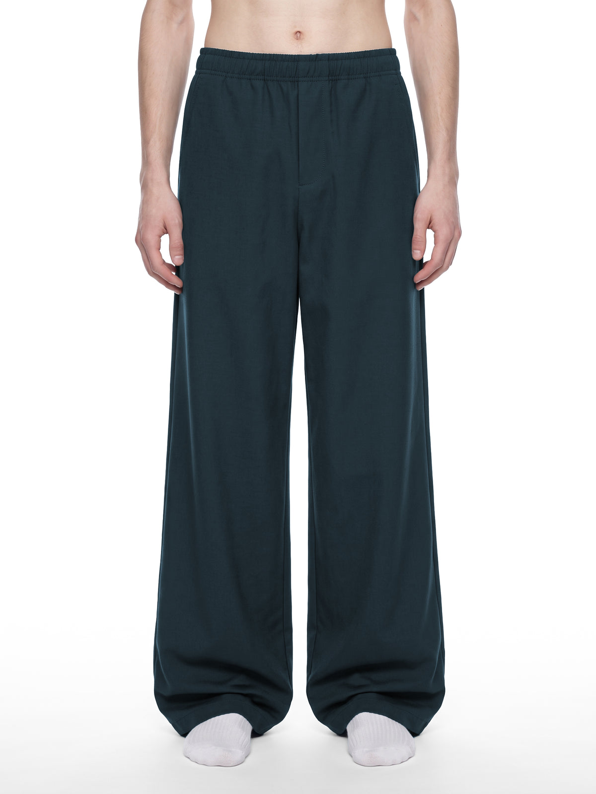 Men’s Loose Straight-Leg Pants model front view