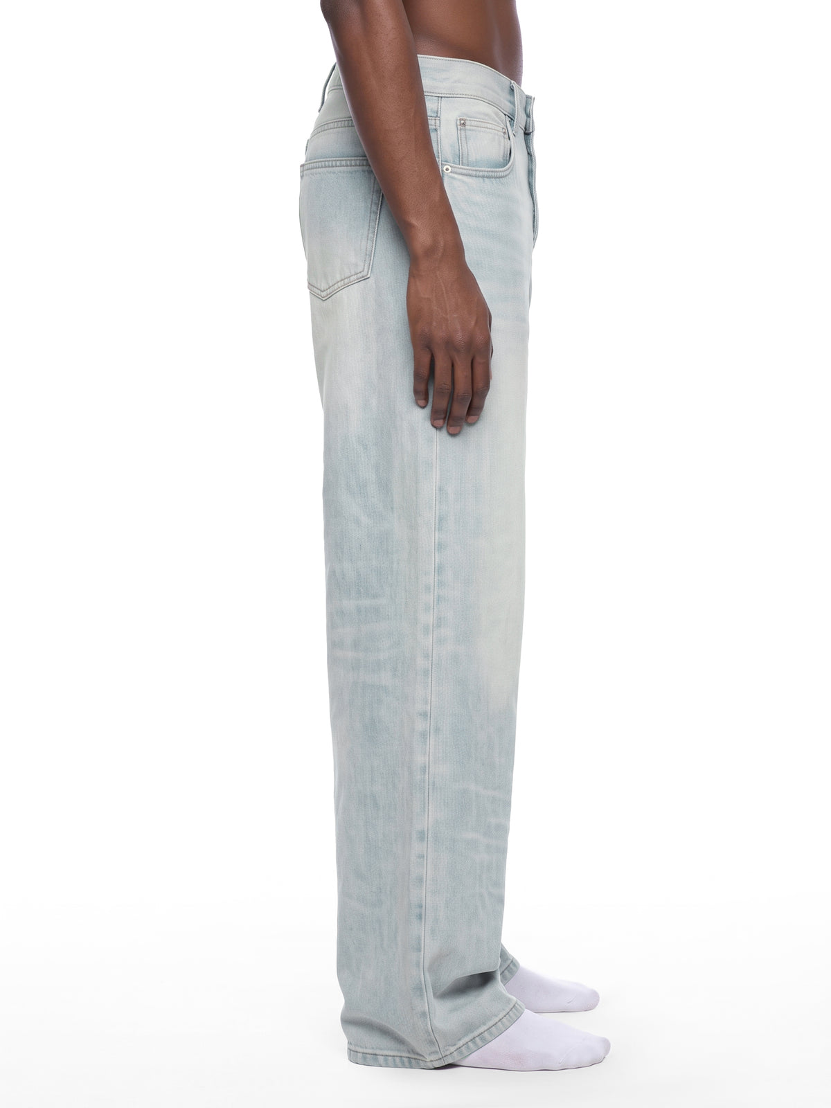 Men’s Vintage Wash Wide Leg Denim Jeans model side view
